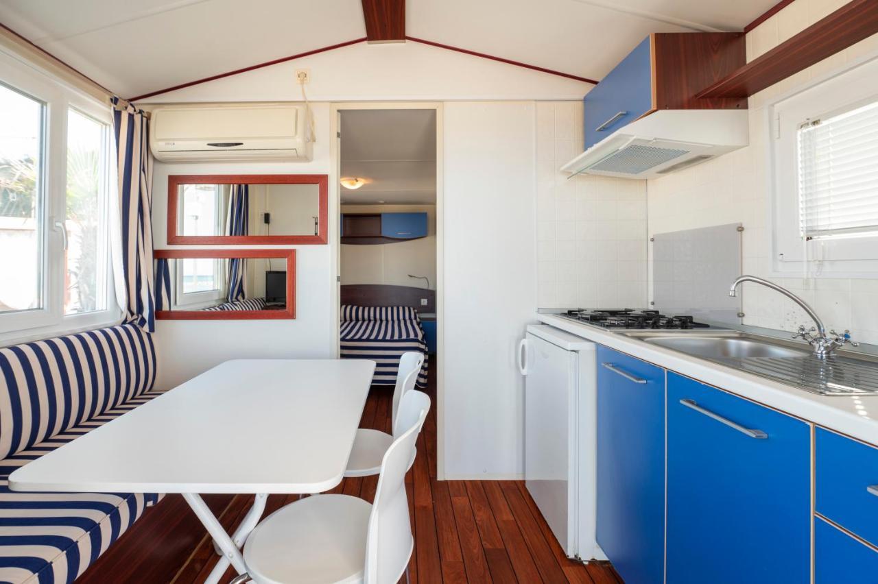Camping Norina เปซาโร ภายนอก รูปภาพ